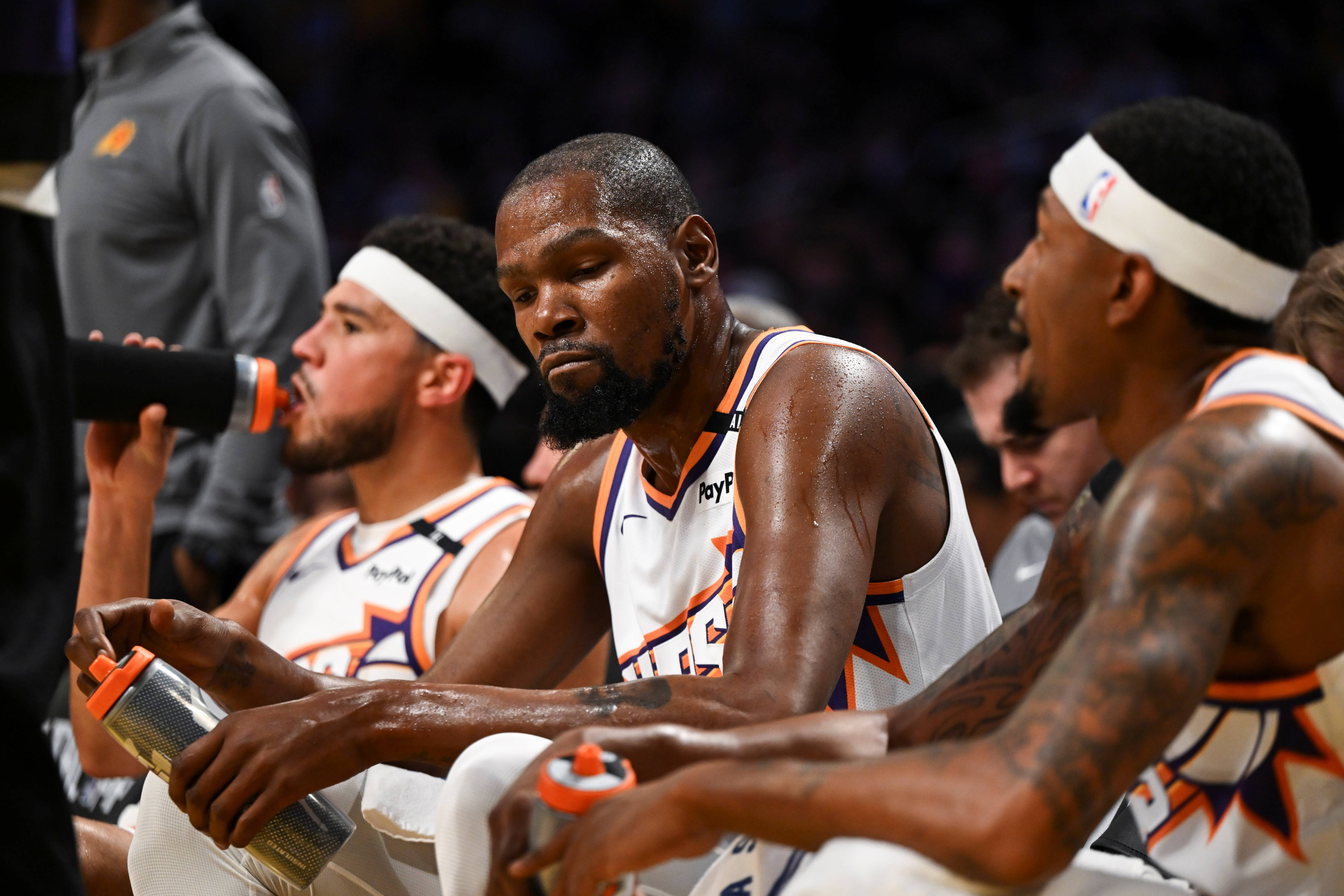 NBA常规赛倒计时，迈阿密热火赛后调整名单，细节引发关注，赛场秩序良好，纪律约束更严格的简单介绍