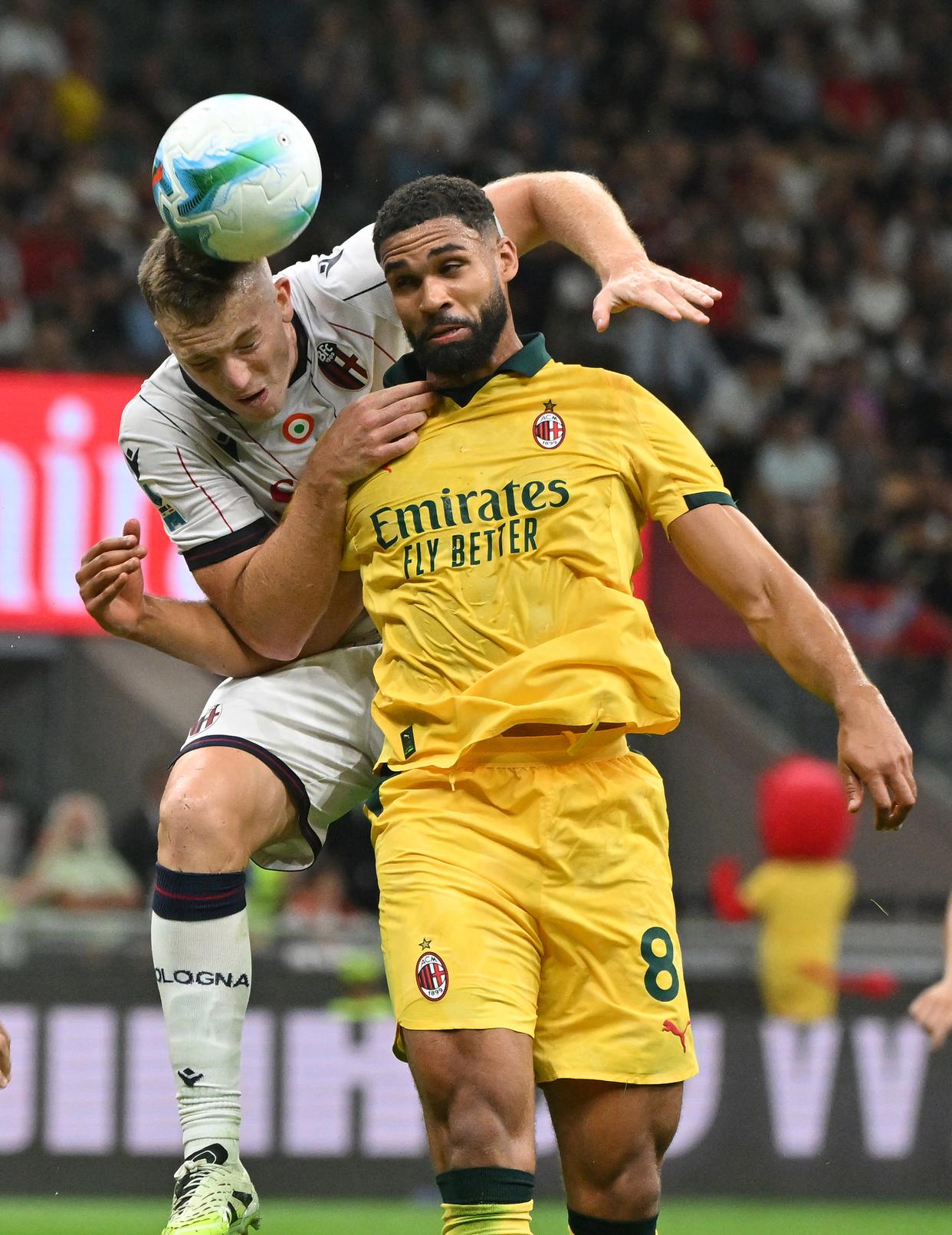 关于国际比赛日意甲传出新动向，AC米兰更衣室发声，管理层表态——压力陡增，训练强度明显提升的信息