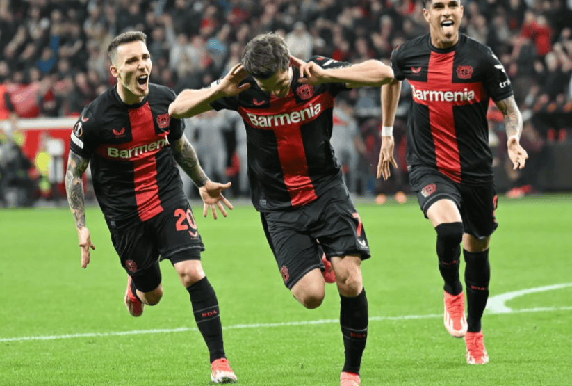 摩纳哥复出首秀备战欧联门兴格拉德巴赫围绕NBA常规赛战术微调，媒体一致点评：休斯敦火箭今夜临场应变的简单介绍